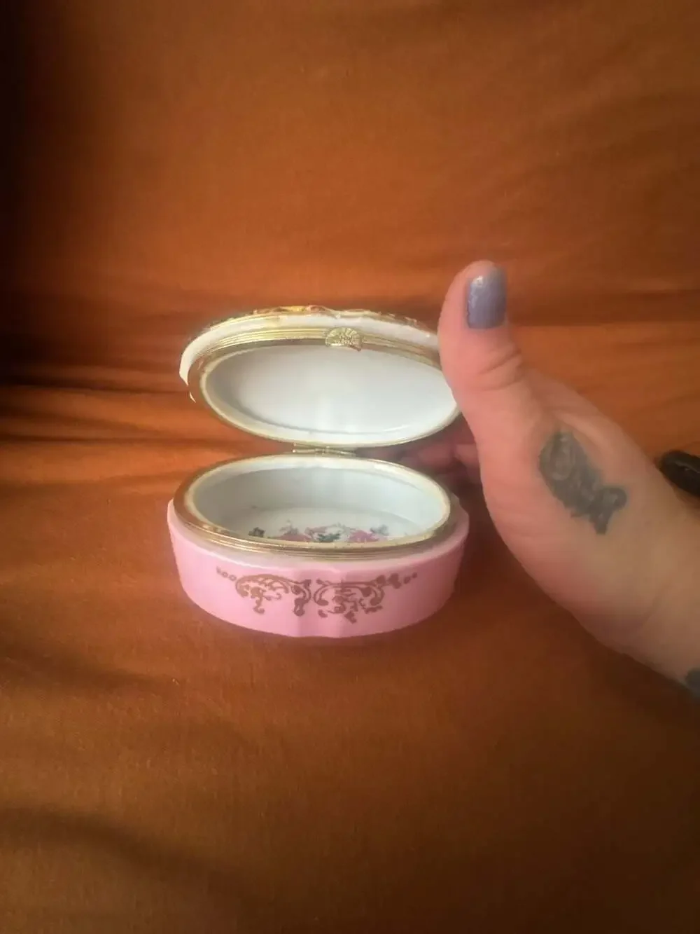 Andrea by Sadek - Collectible Jewelry Box - Made in Japan - Canada